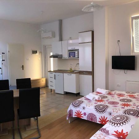 Apartments & Rooms Nardin Ізола Екстер'єр фото